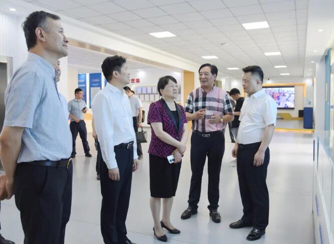 安徽省科技厅厅长罗平莅临安徽天康集团调研工作